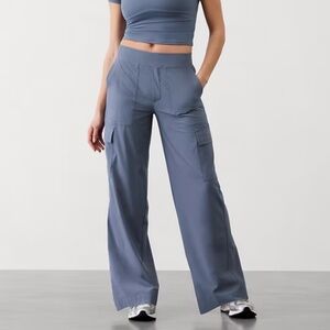 Athleta Brooklyn Heights Cargo Pants in Gray (NWT)